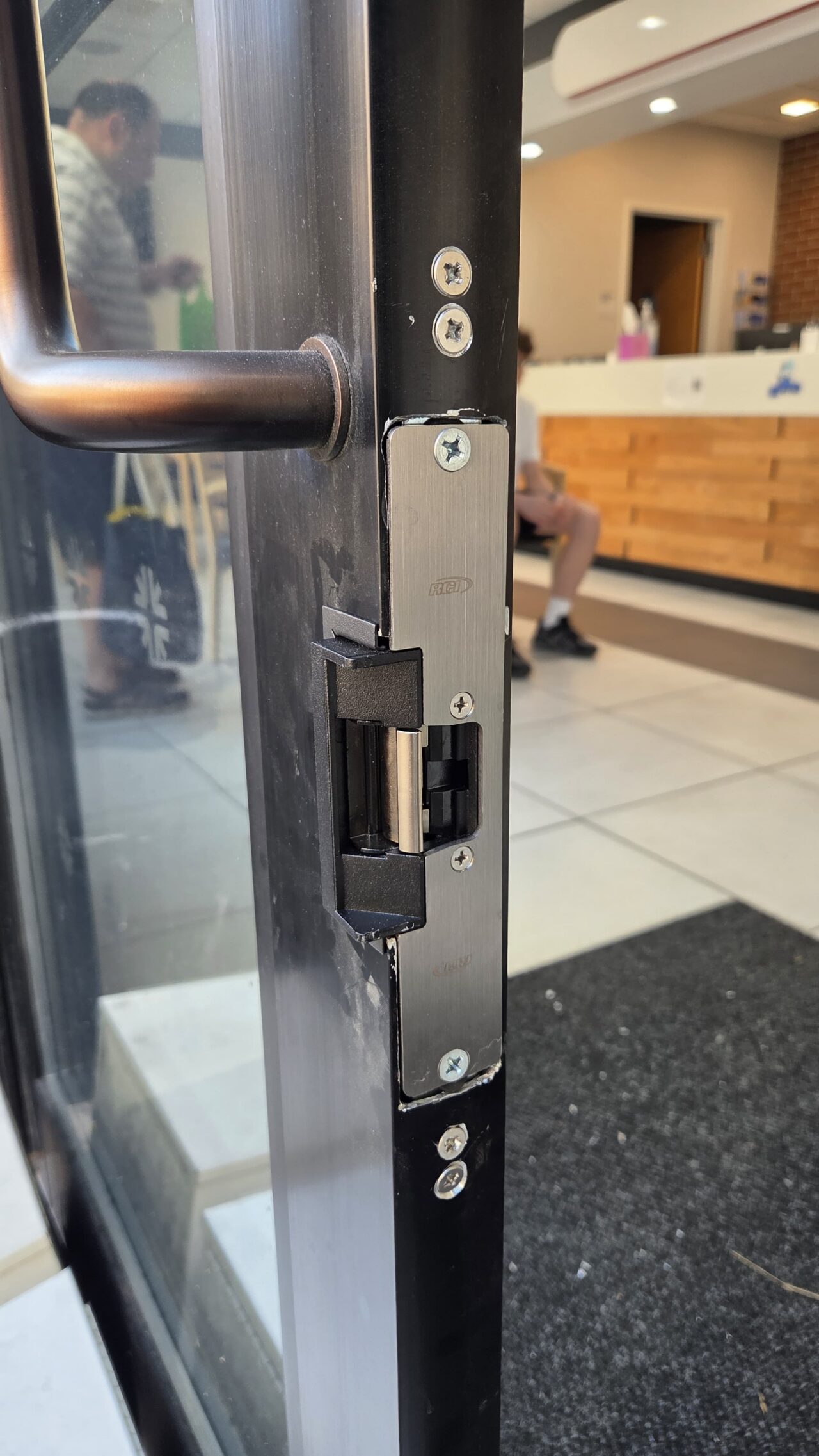 Electric strike commercial door access control