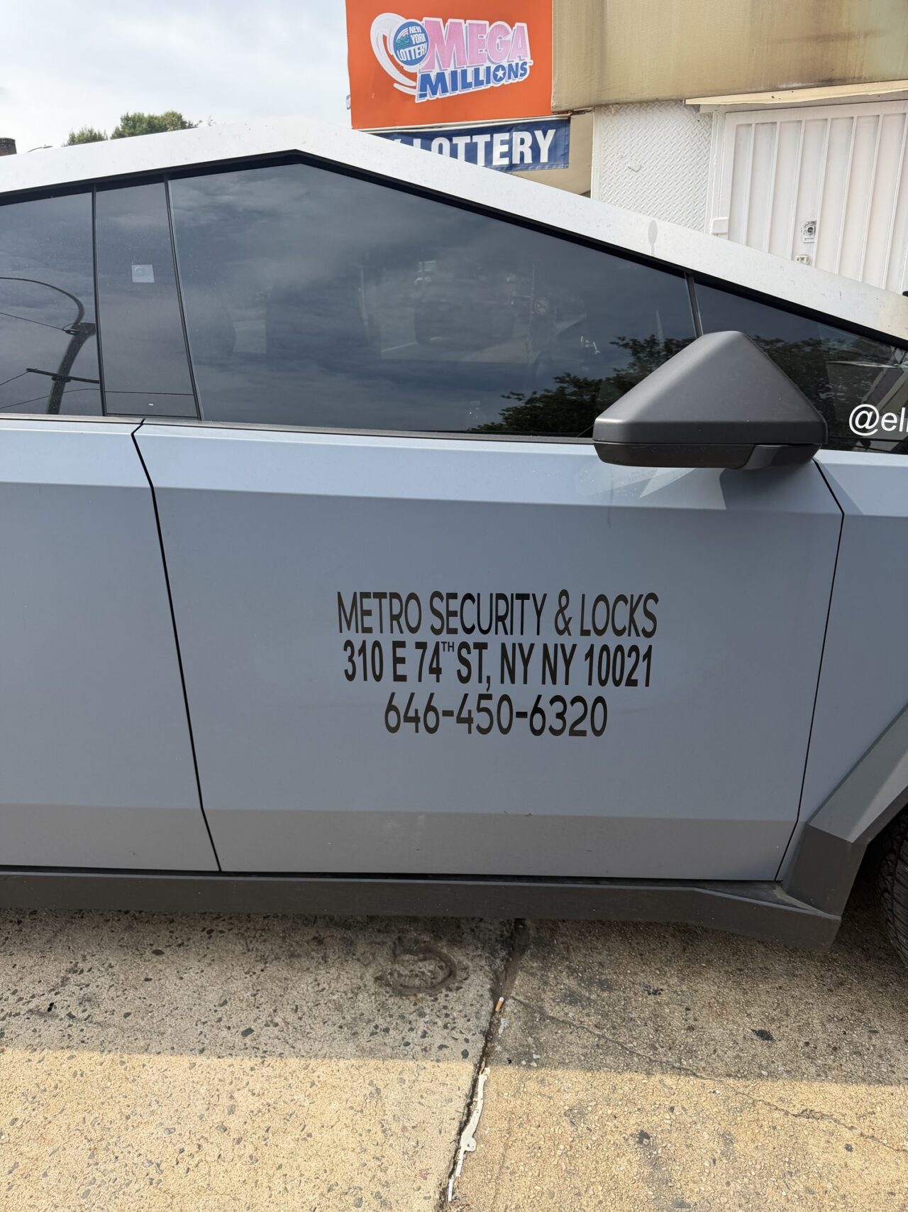Metro Security & Locks service truck, New York City